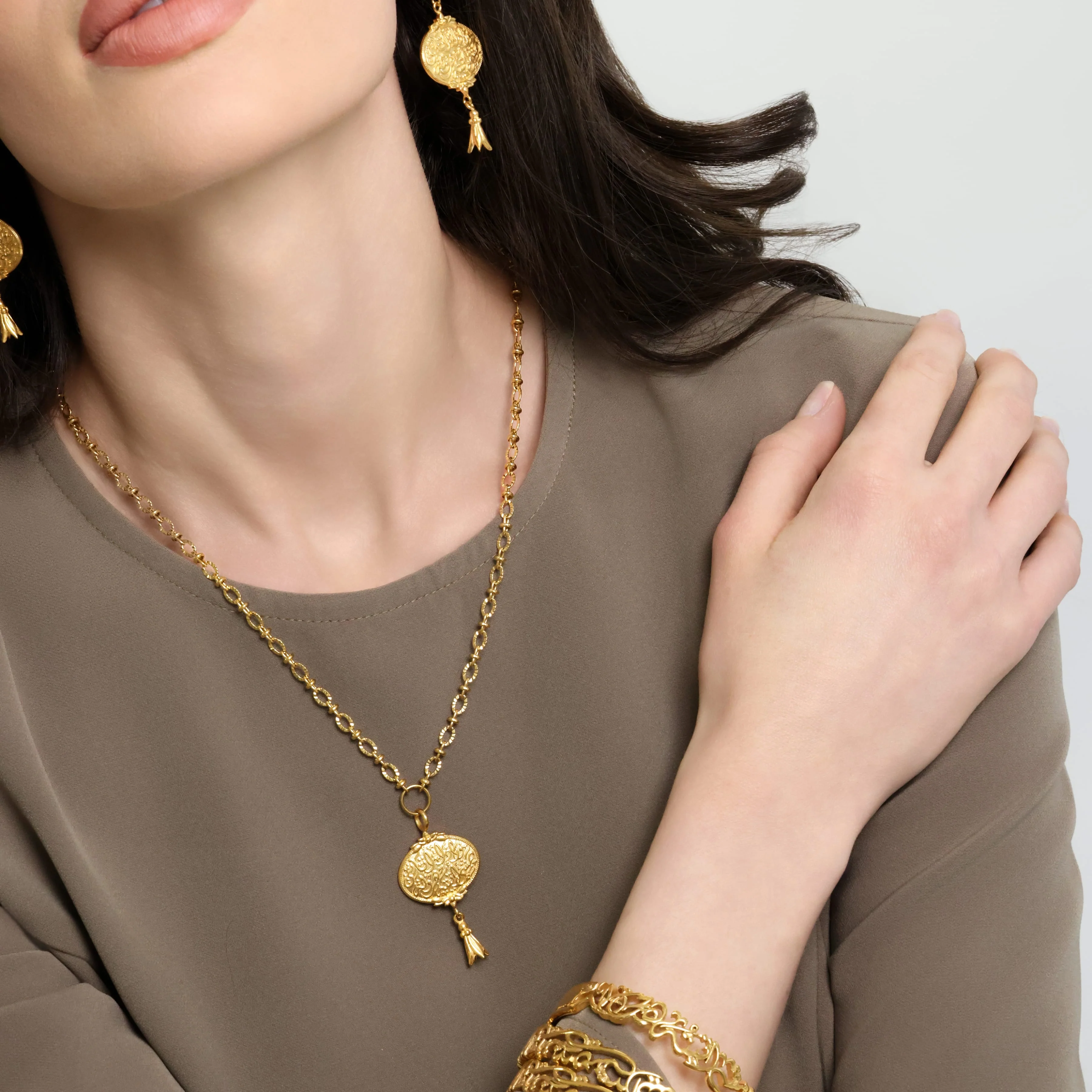 "Walk to Me, and I'll run to you" Medallion Necklace | Women