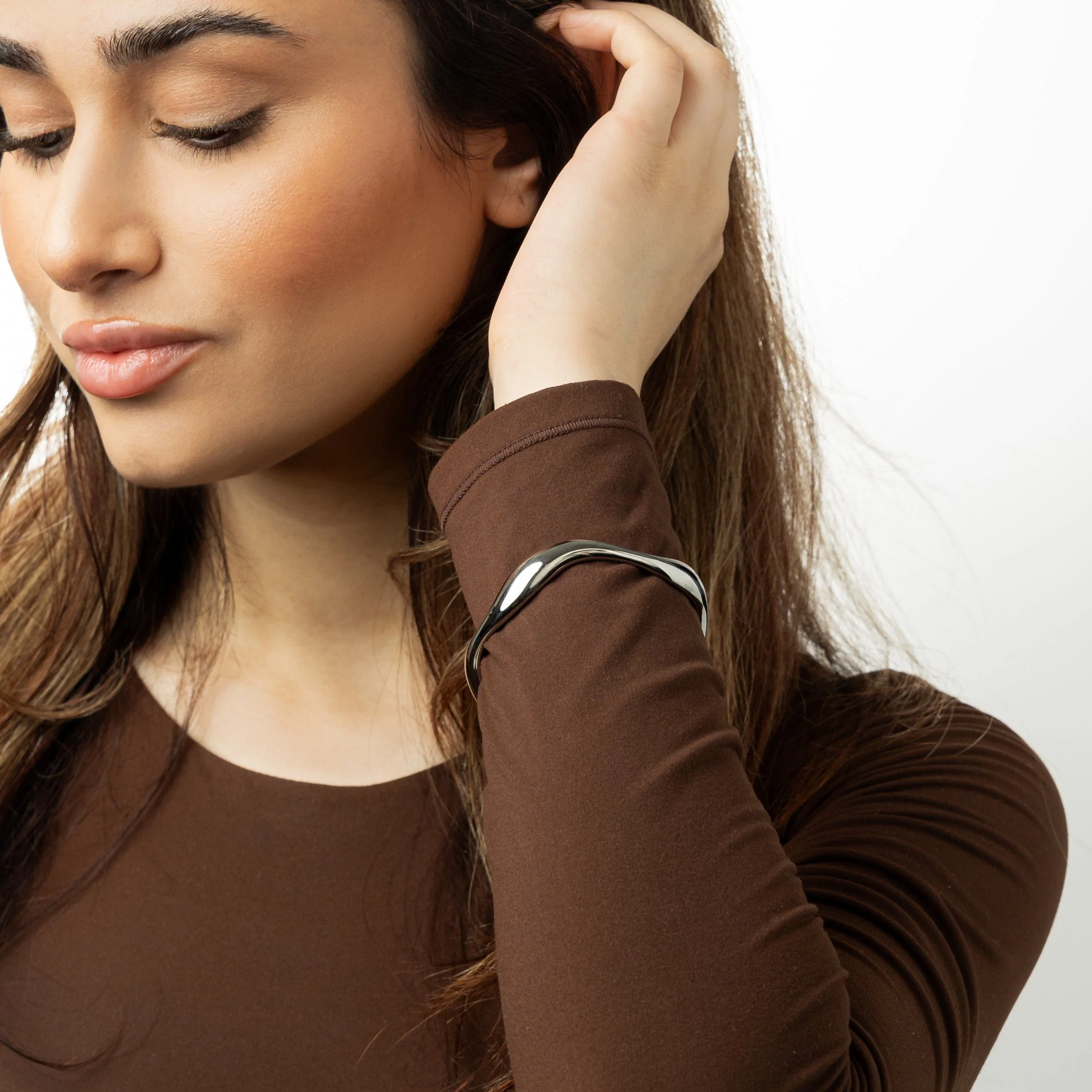 1276-wave-bangle-6.webp Wave Bangle