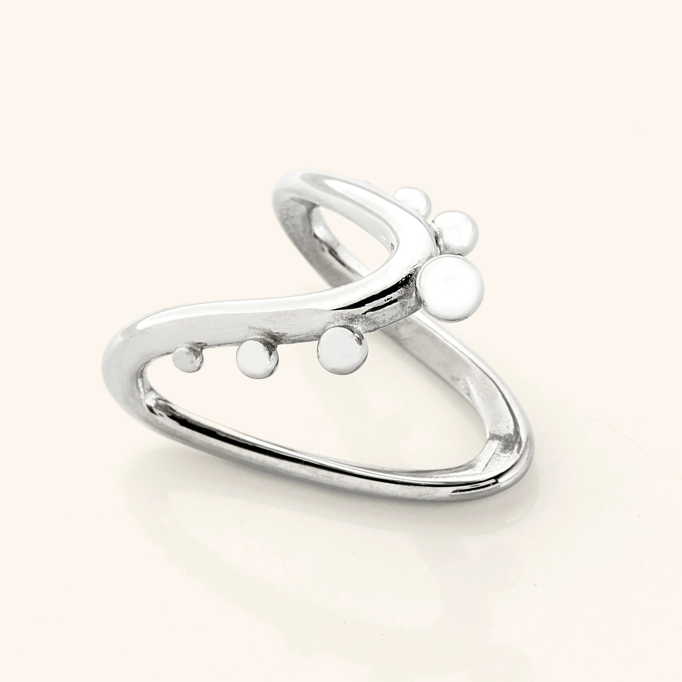 Orbiting Ring | VELA x Nominal