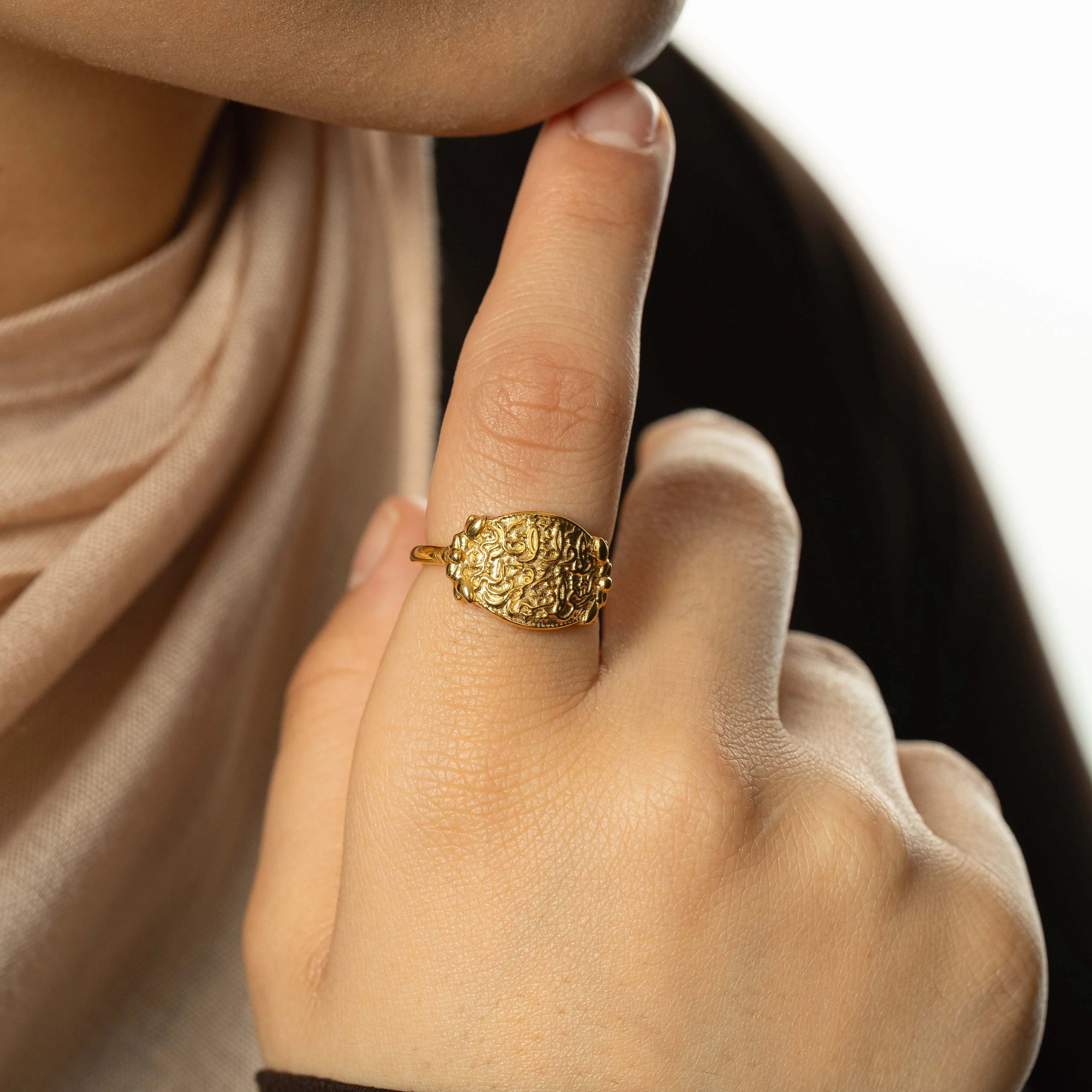 "Walk to Me, and I'll run to you" Medallion Ring | Women