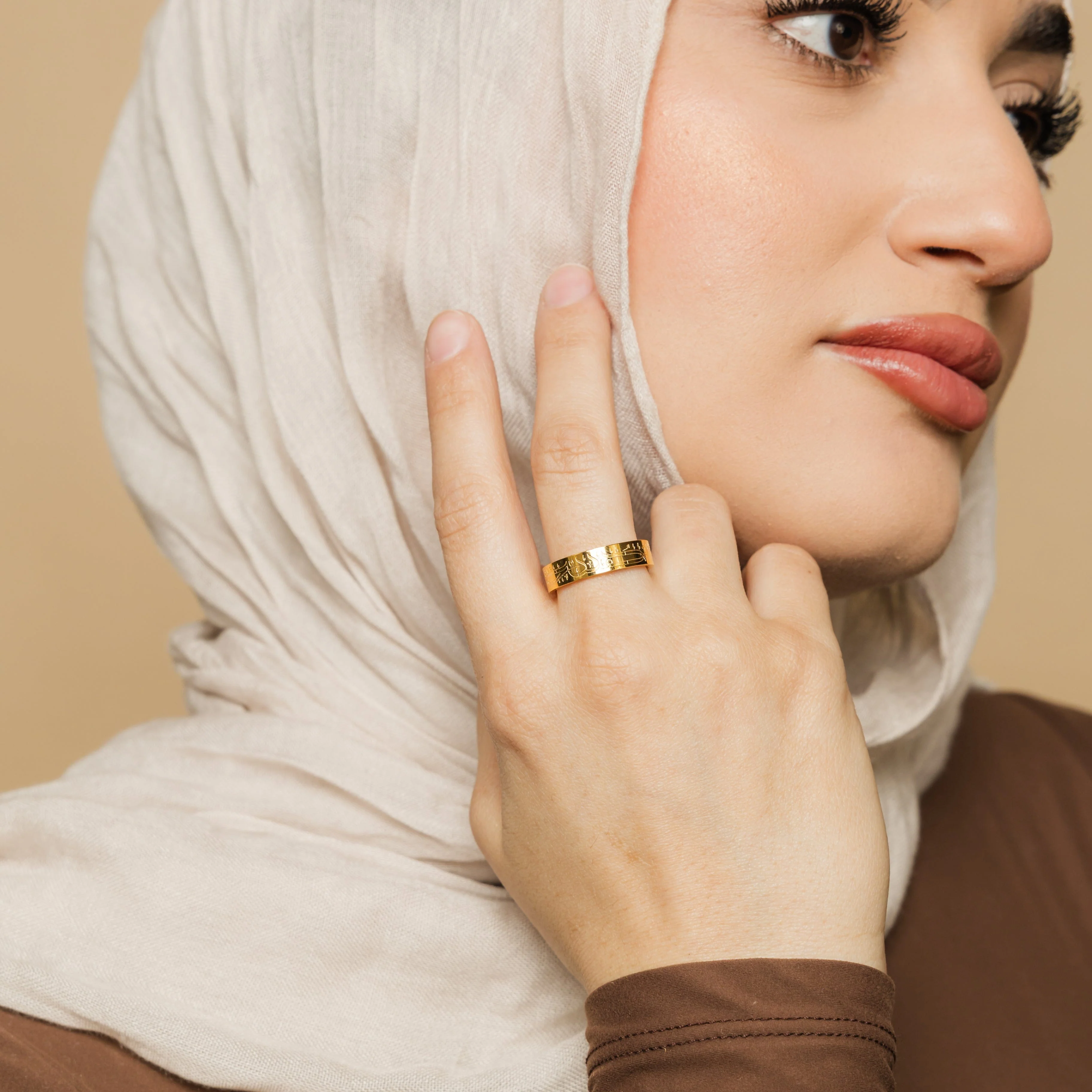 1531-alhamdulillah-ring-v2-women-2.webp Alhamdulillah Ring V2 | Women