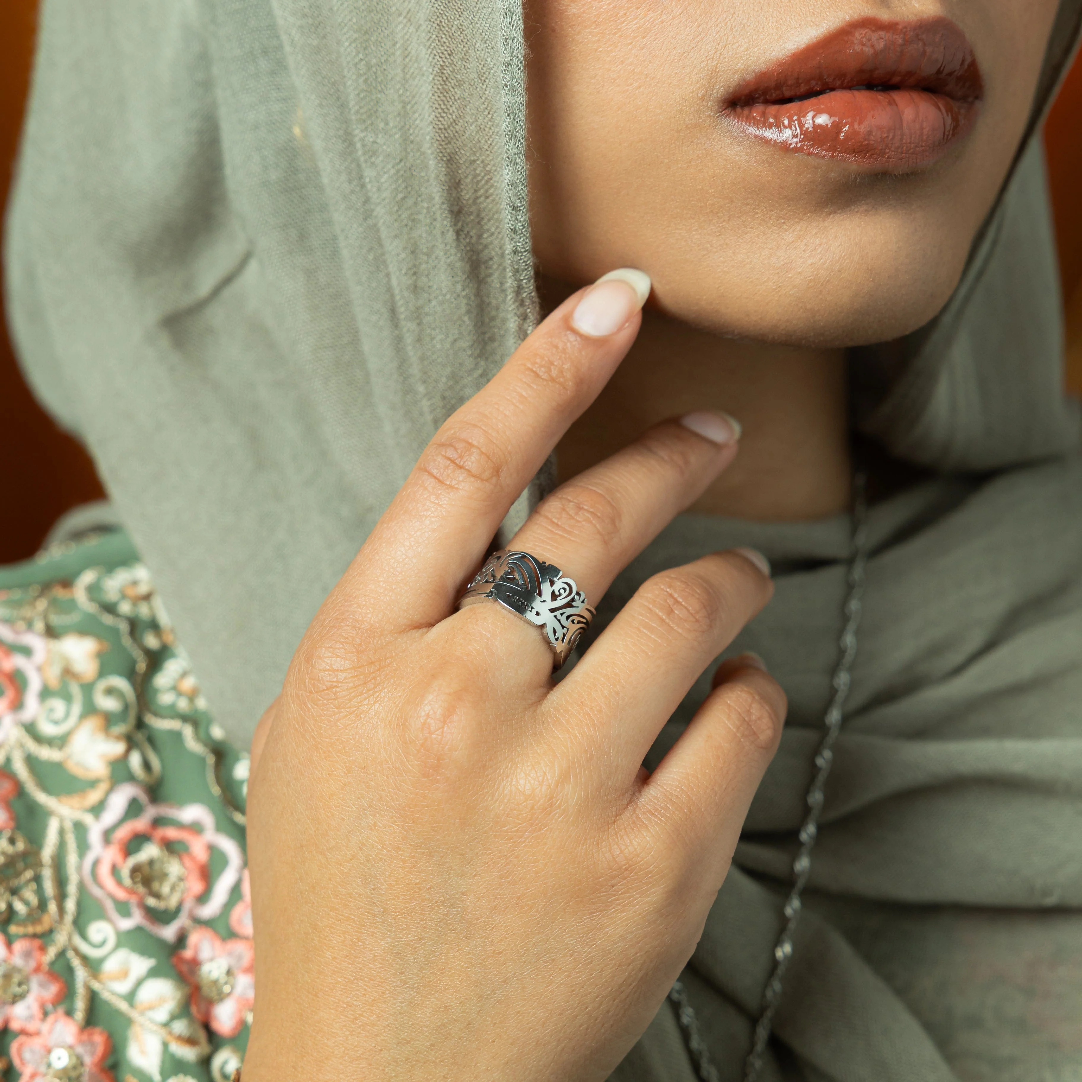 EASE (Ring) | Aadil x Nominal