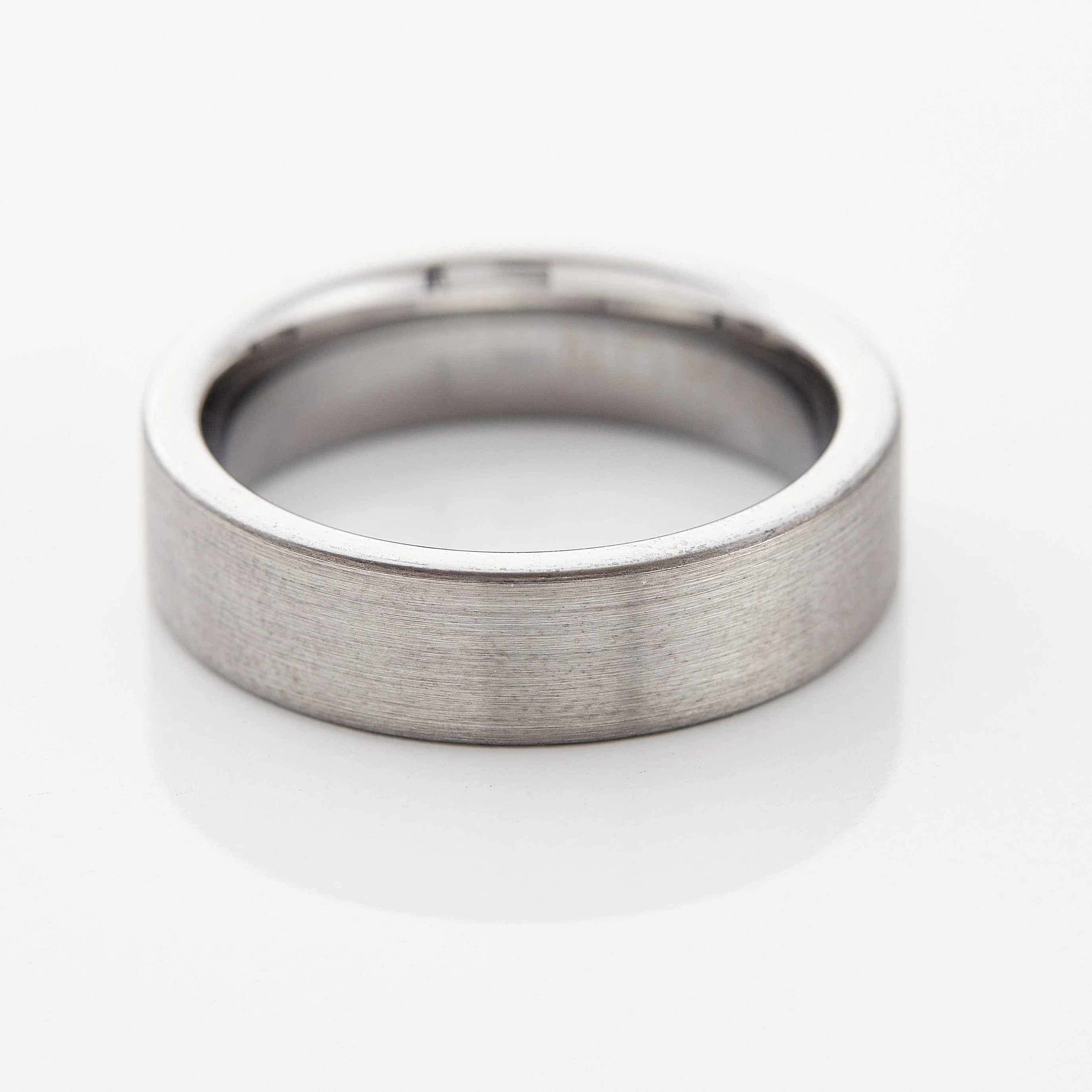 2396-flat-band-tungsten-1.webp Flat Band | Tungsten