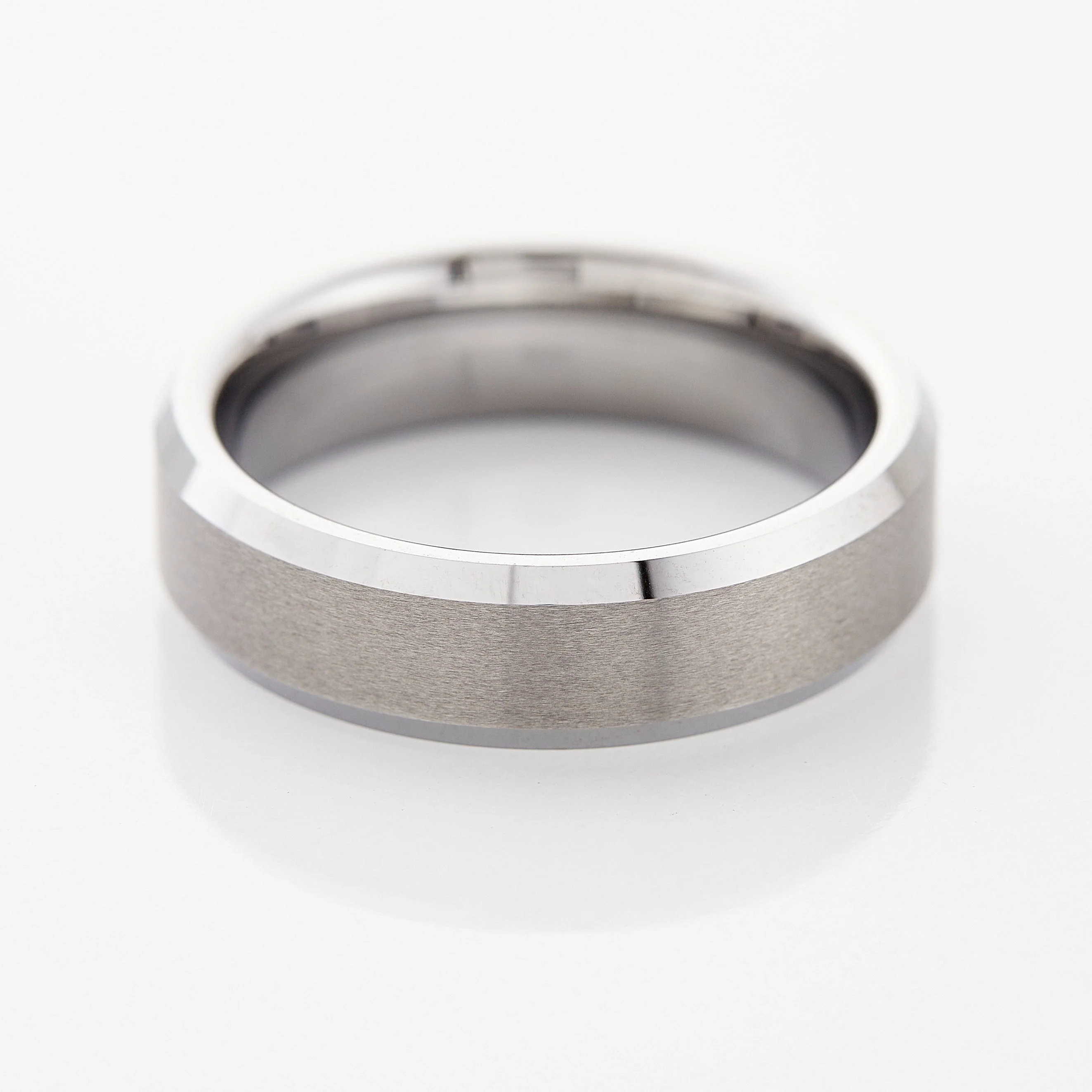 2512-classic-band-tungsten-1.webp Classic Band | Tungsten