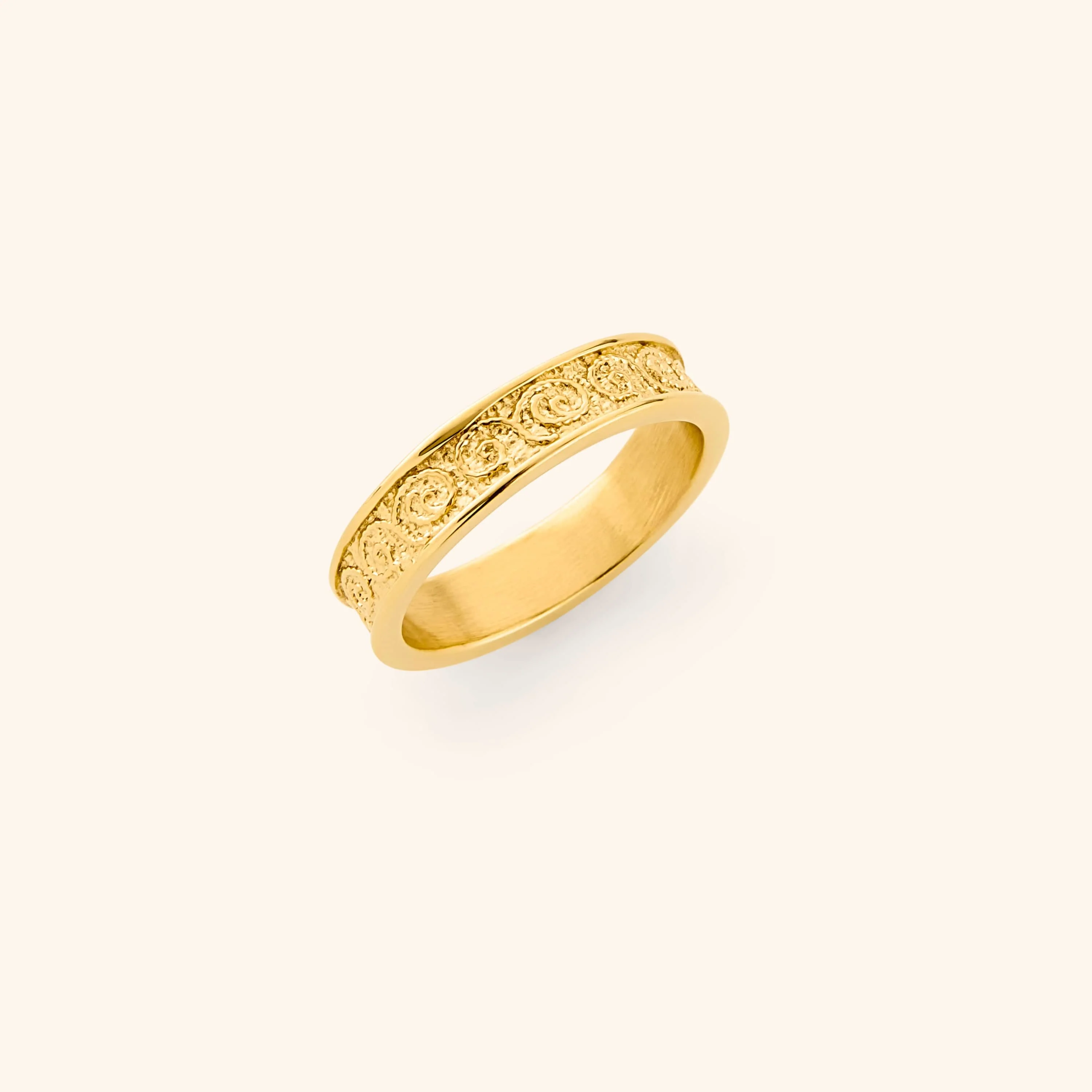 4047-vintage-royalty-ring-1.webp Vintage Royalty Ring